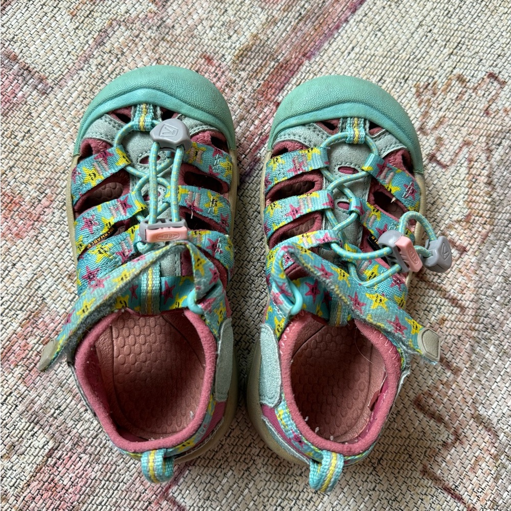 Keen waterproof toddler girl sandals